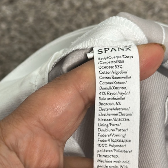 Spanx white pull on shorts size 1x new summer vacation - Picture 5 of 6